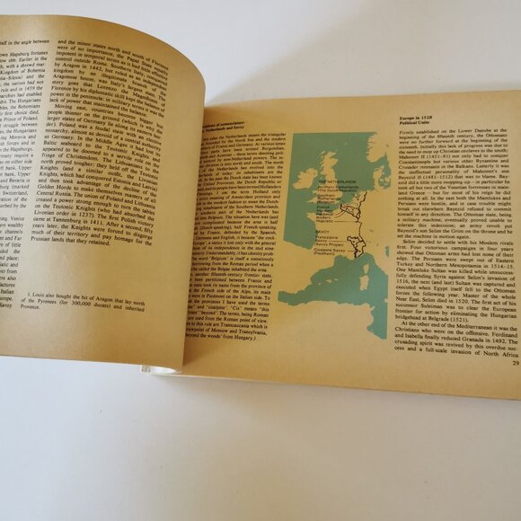1990s Penguin Book of Modern History to 1815 by Colin McEvedy Historical Maps - Picture 8 of 9